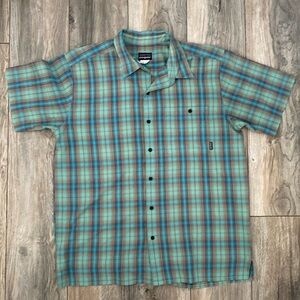 Patagonia Large Button-down shirt-sleeved shirt